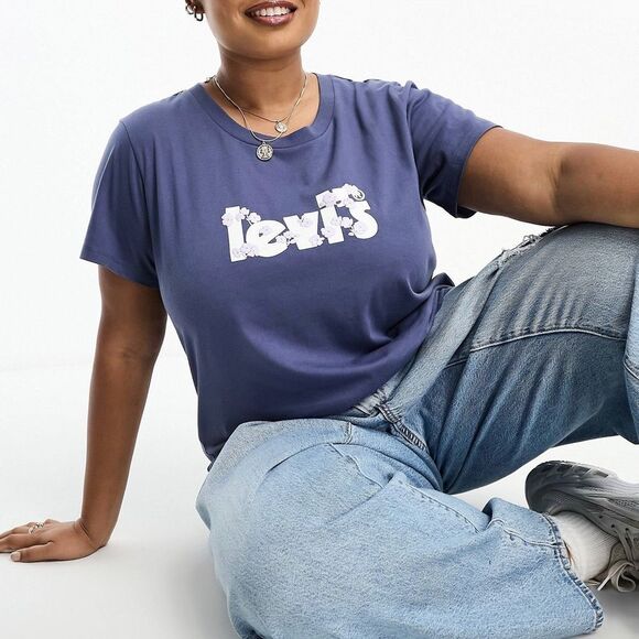 Levi’s purple cropped boxy fit short sleeve floral graphic tshirt size XL - Picture 1 of 6